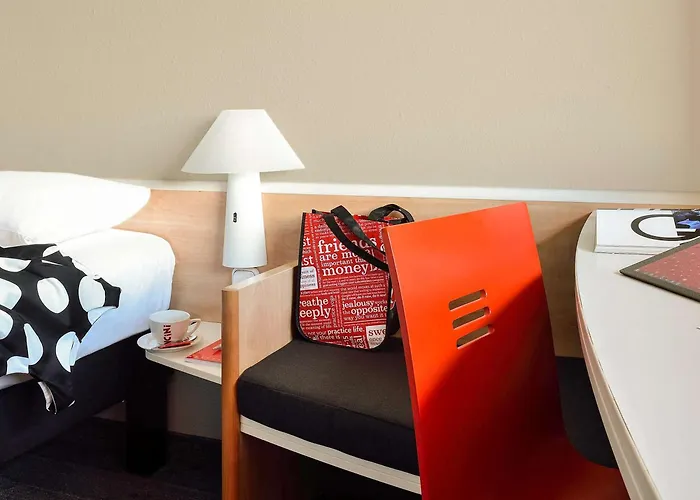 Ibis Dieppe Le Val Druel