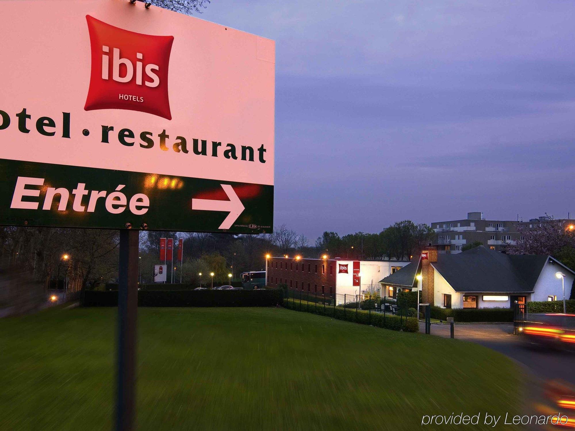 Ibis Le Val Druel 3*
